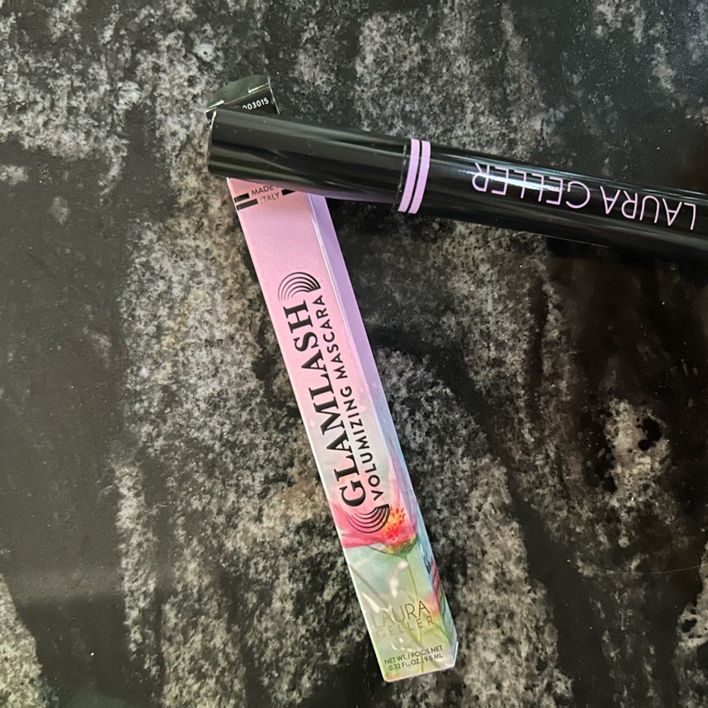 Laura Geller GLAMLASH black